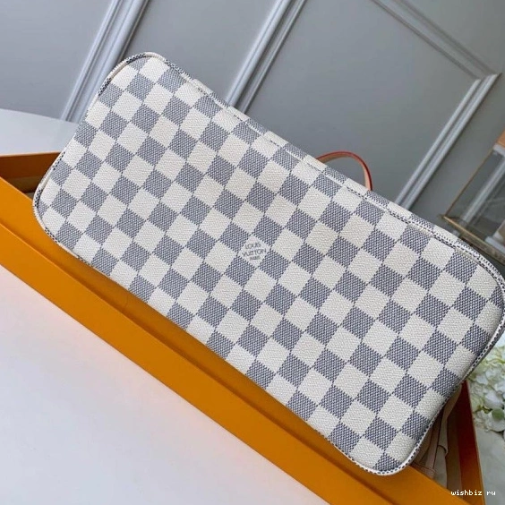 WIS MM Louis Neverfull Vuitton 0114